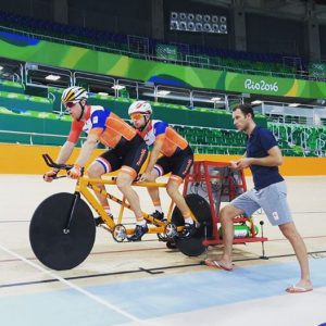 bos-en-de-vries-doen-een-startje