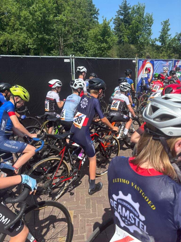 Foto bij “NK-week: jeugdrenner Koen Verspuij pakt de trui”