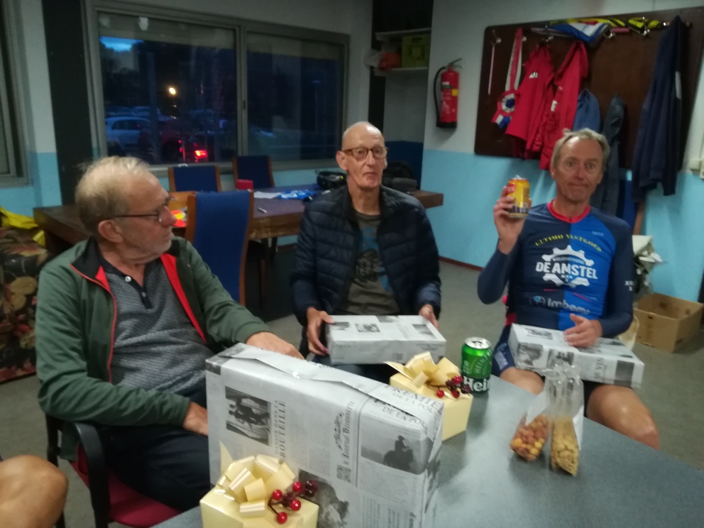 Foto bij “Dinsdagavondcompetitie weer ten einde – Lofrede op de jury”
