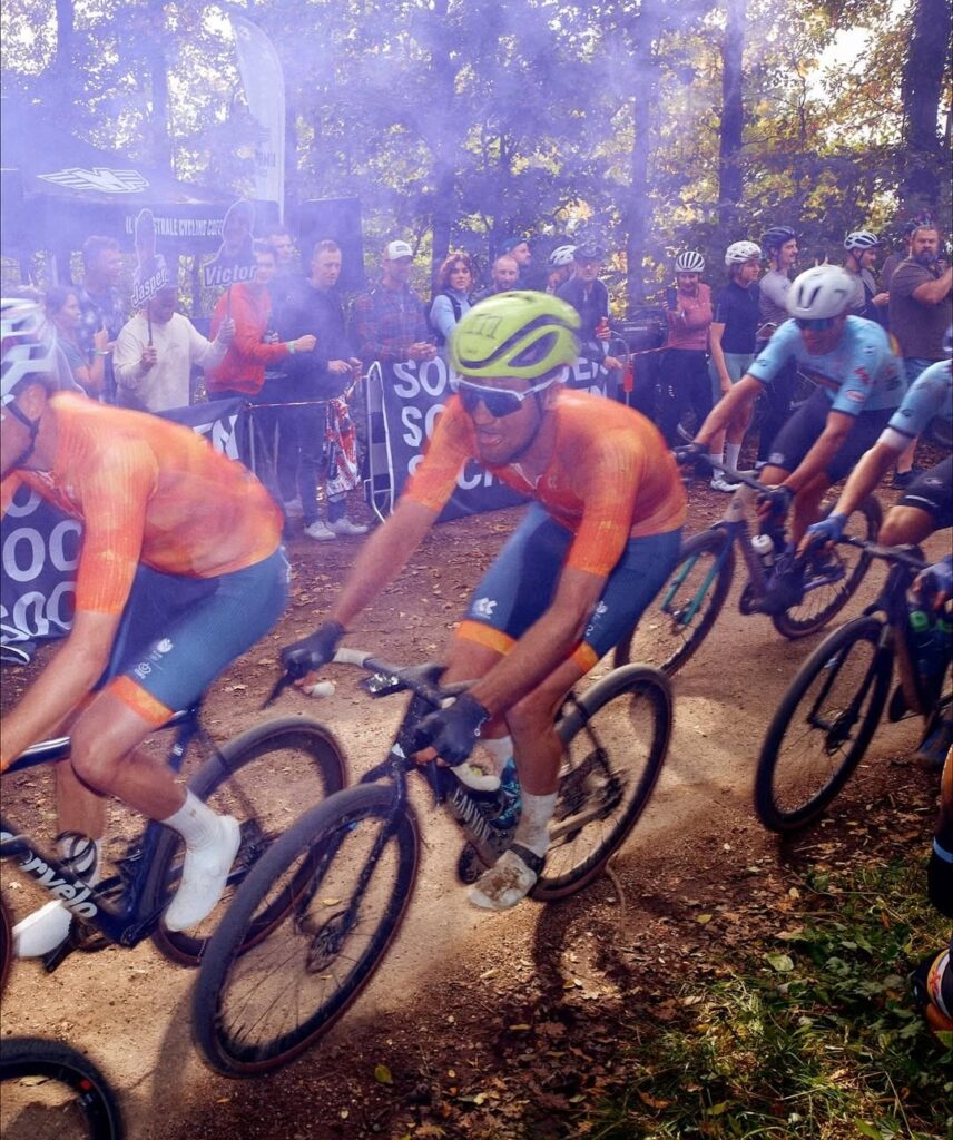 Foto bij “WK Gravel in Limburg: Amstel toont zich in schitterende ambiance”