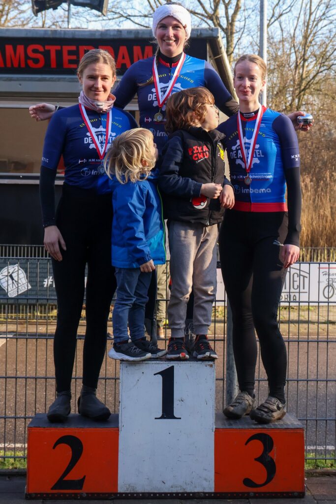 Foto bij “Stralend clubkampioenschap Off the road”