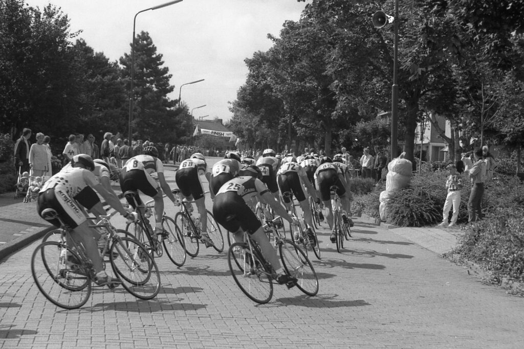 1991 06 00 wielrennen ouderkerk foto hans dornseiffen (2)