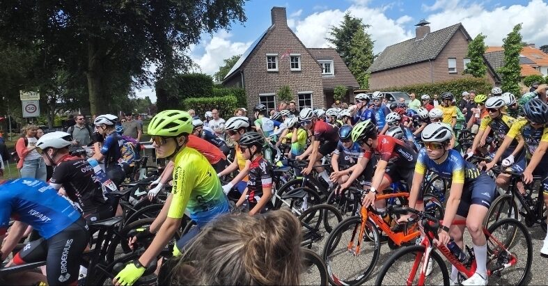 Foto bij “Enerverend NK Jeugd in Venlo (met veel foto’s)”